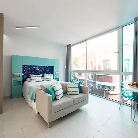 Apartamento Bright Coastal For 2 Guests