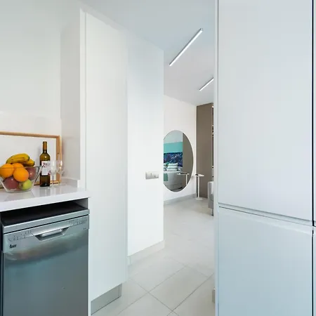 Apartamento Bright Coastal For 2 Guests
